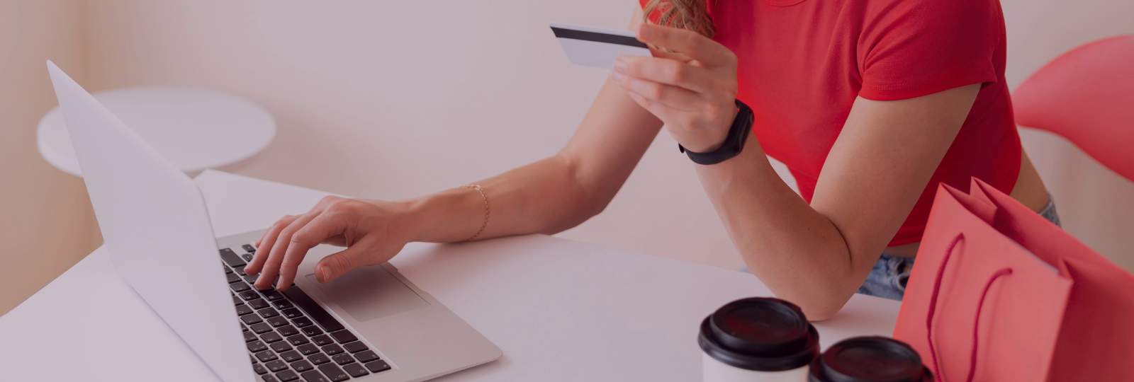 Compras online seguras: evita estafas y protege tus datos financieros